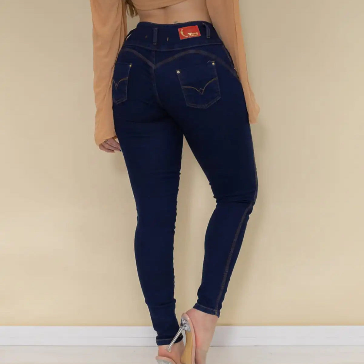 Calça Jeans Feminina Cintura Alta com Botões