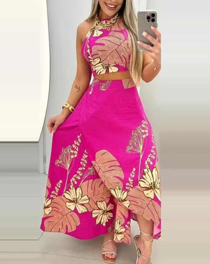 Conjunto de duas peças estampa floral top sem costas e saia plissada