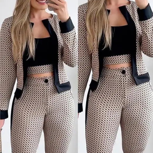 Casaco de manga longa e calça skinny