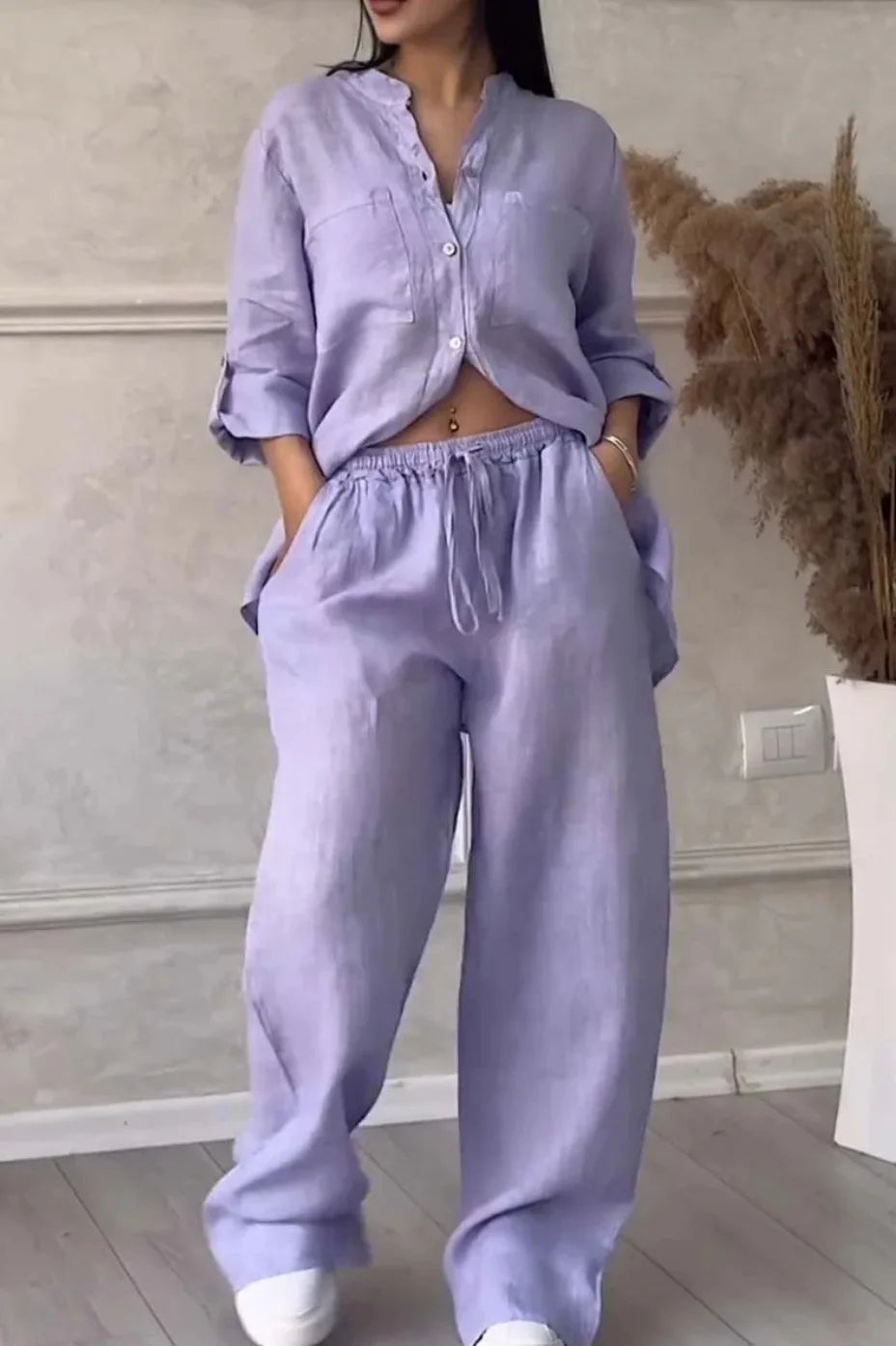 Conjunto feminino blusa solta com gola virada para baixo manga longa