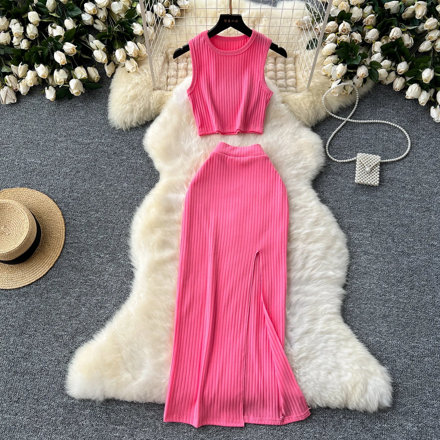 Conjunto top + saia justa com cintura elástica e fenda