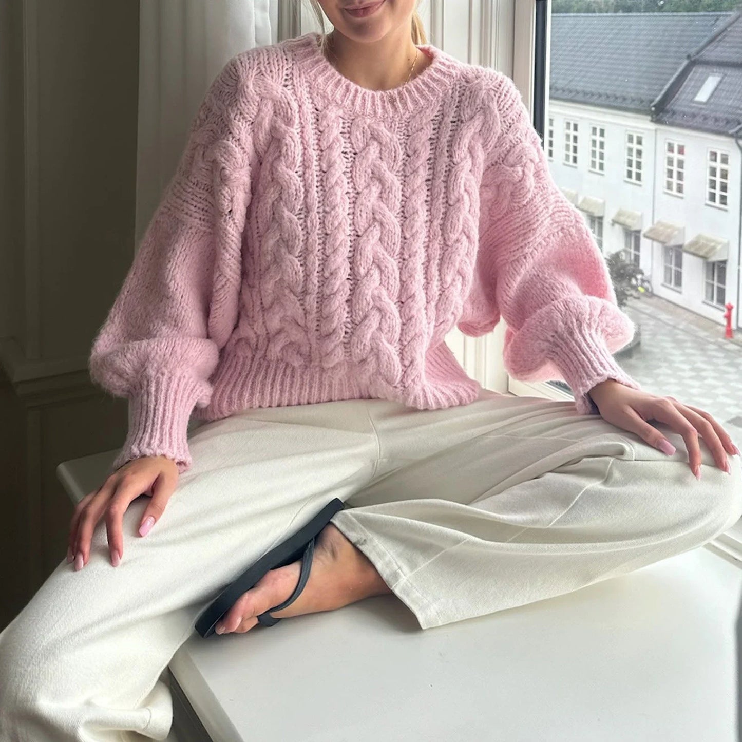 Blusa de lã frente trançada curta