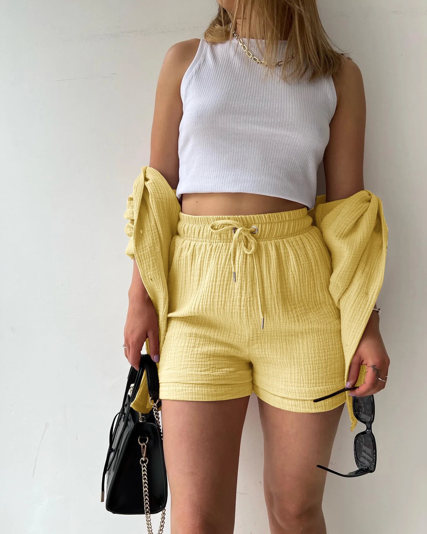 Conjunto curto feminino 2 peças, camisa solta e shorts largo com cintura elástica