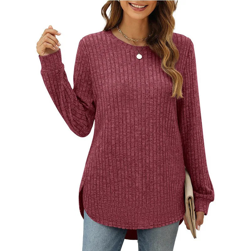 Blusa feminina com decote redondo e manga comprida
