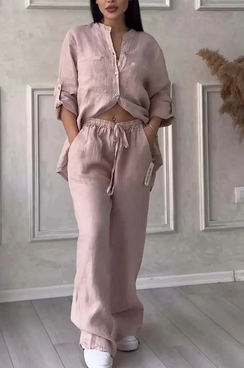 Conjunto feminino blusa solta com gola virada para baixo manga longa