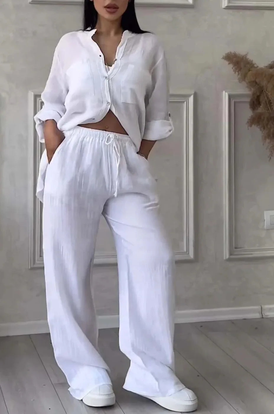 Conjunto feminino blusa solta com gola virada para baixo manga longa