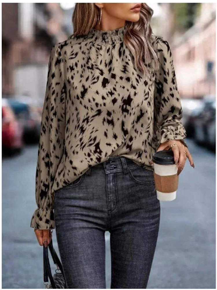 Camisa feminina de gola alta folhas de lótus