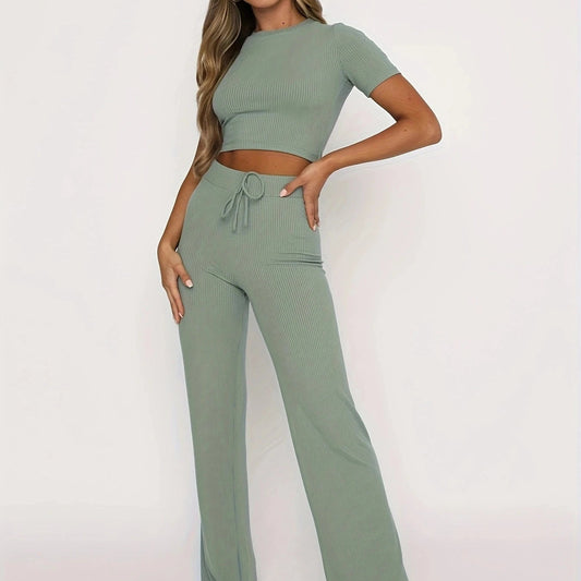 Conjunto cropped de manga curta e calça canelado
