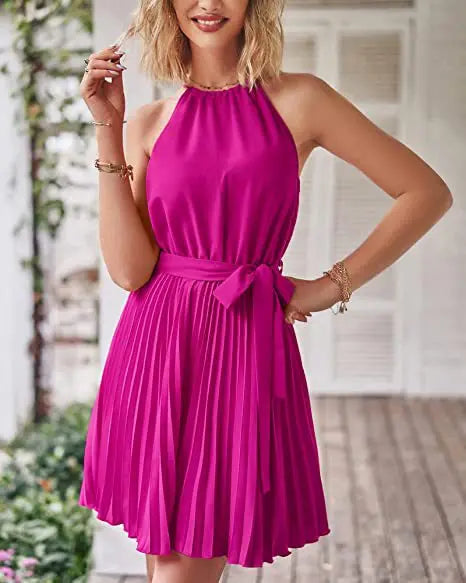 Vestido curto plissado de verão