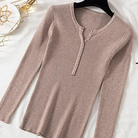 Blusa feminina básica com botões e decote em V