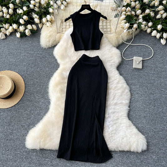 Conjunto top + saia justa com cintura elástica e fenda