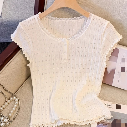 Blusa primavera com acabamento de renda